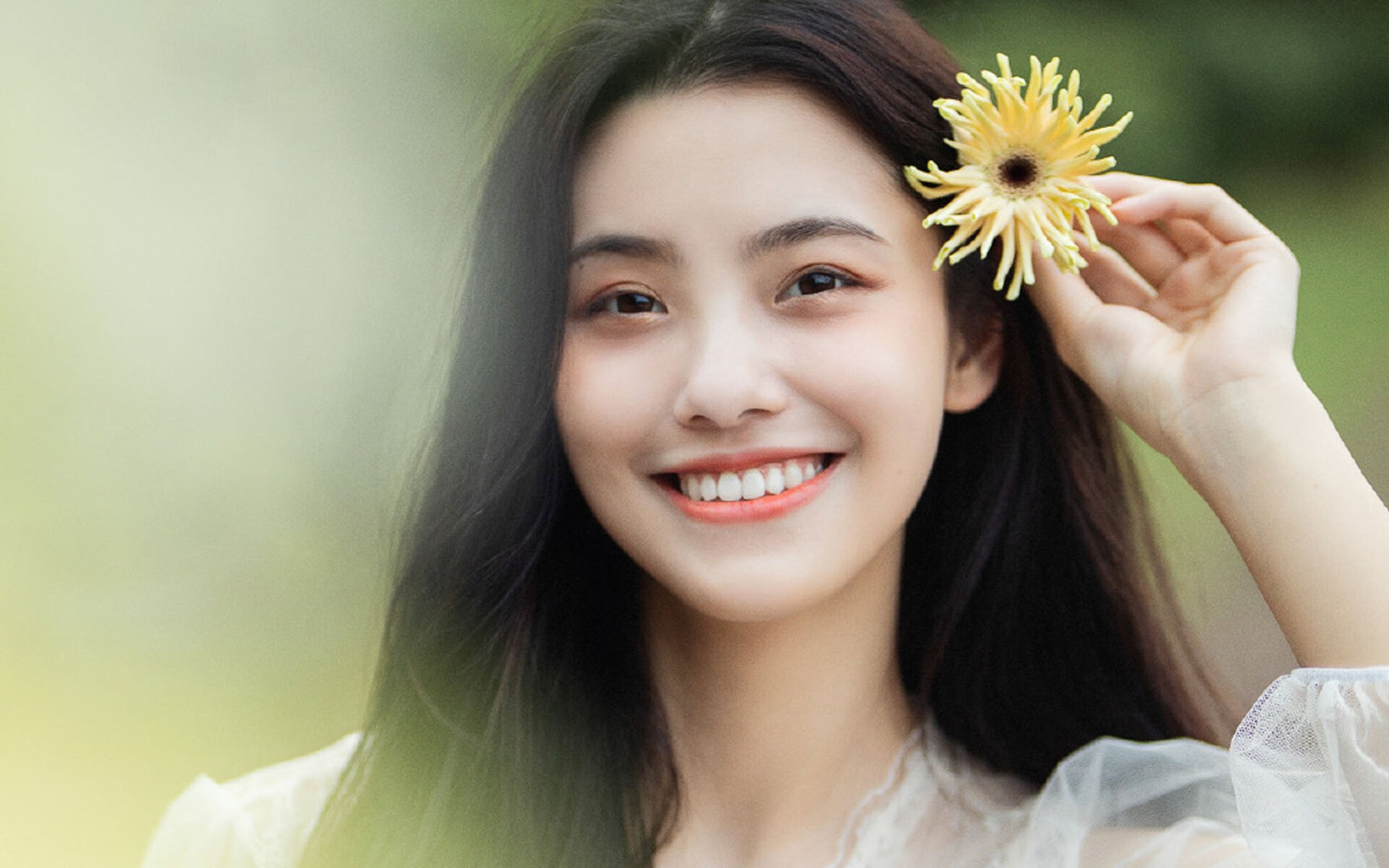 爱游戏娱乐-奥斯马尔·奥尔韦拉跳板动作精准无误，奥马尔·奥尔蒂斯